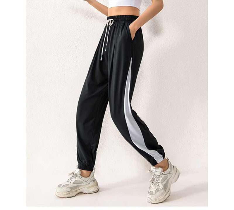 Elated Patchy Pocket Athleisure Wear Sports Pants