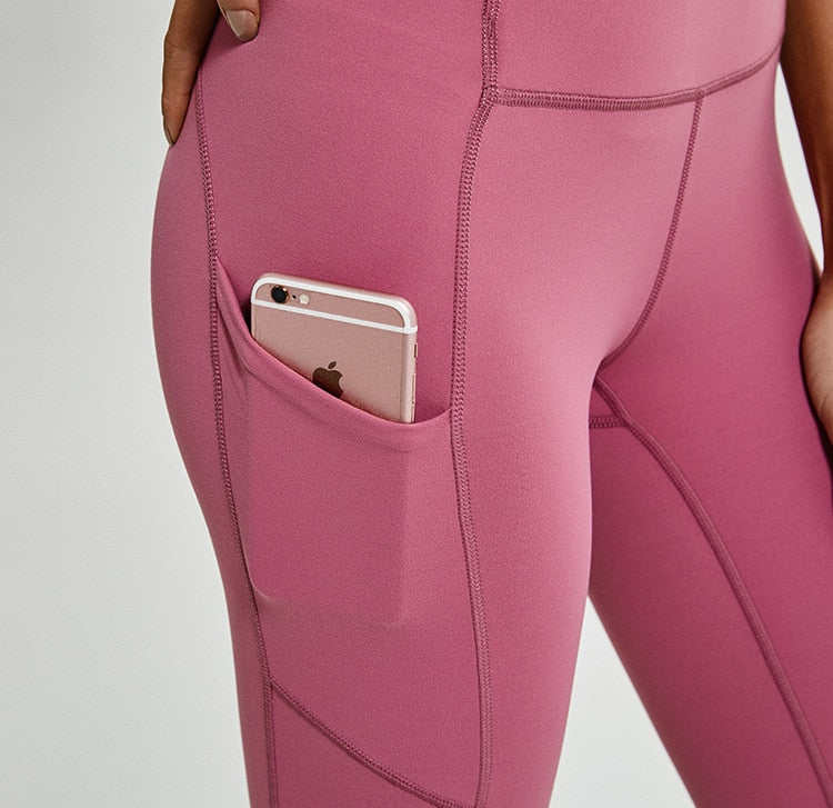 cell phone pocket on leggings